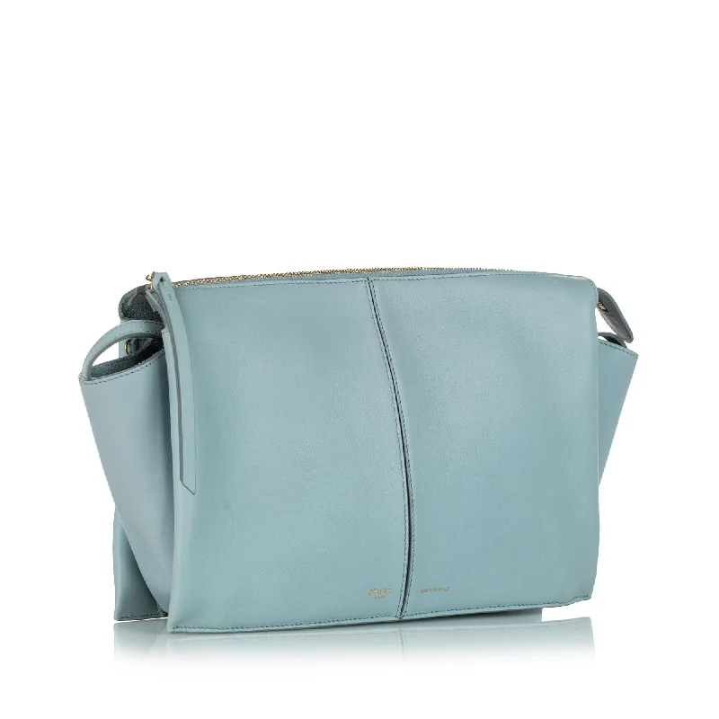 Celine Bags with Antique - Style Hardware for a Vintage VibeCeline Trifold Leather Crossbody Bag (SHG-23863)