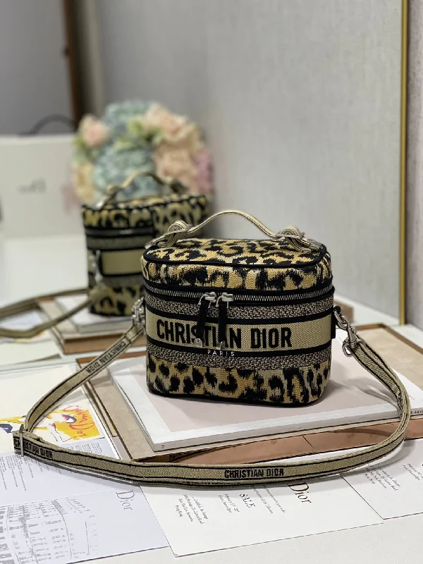 Christian Dior handbags with a detachable mirror for on - the - go touch - upsChristian Dior Bags  616