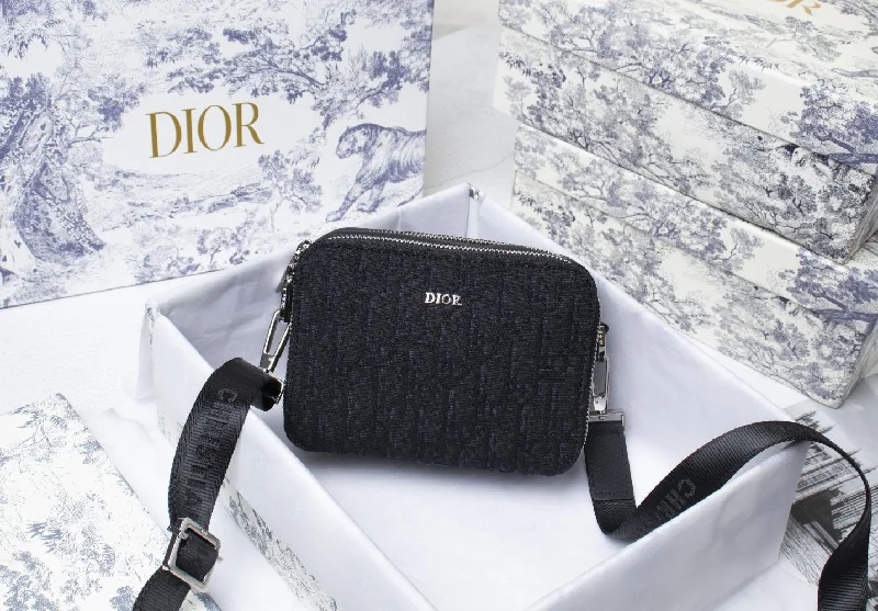 Christian Dior tote bags with a printed Dior logo on the frontGlitzyBags - Designer bags by Dior 098